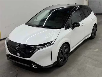 NISSAN AURA