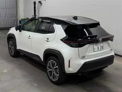 TOYOTA YARIS CROSS