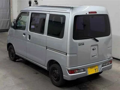 TOYOTA PIXIS VAN