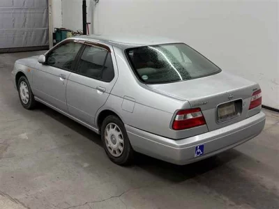 NISSAN BLUEBIRD
