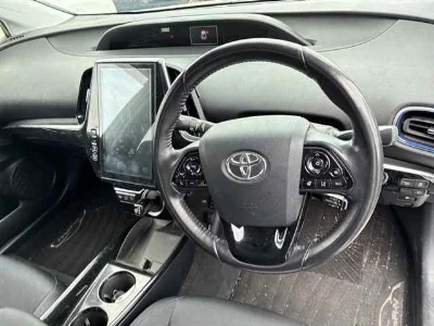 TOYOTA PRIUS PHV