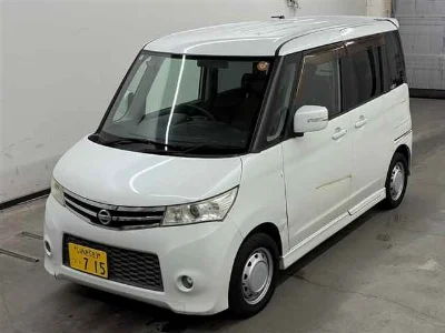 NISSAN ROOX