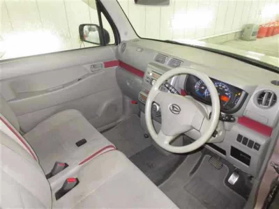 DAIHATSU MOVE CONTE