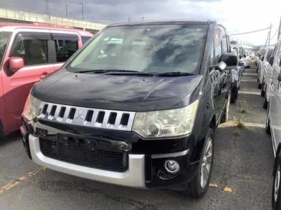 MITSUBISHI DELICA D5