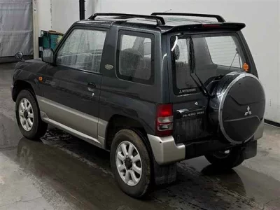 MITSUBISHI PAJERO MINI