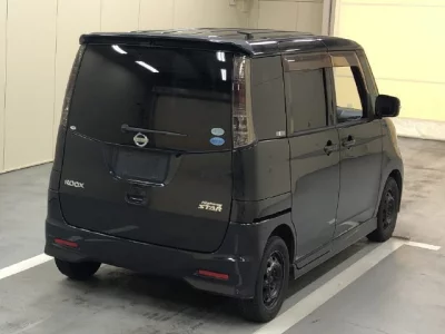 NISSAN ROOX