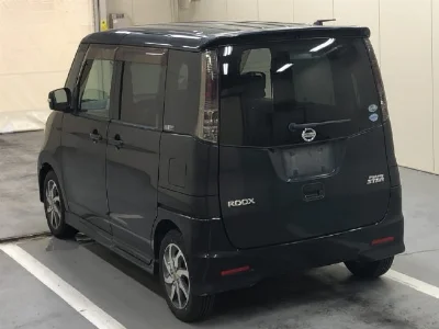 NISSAN ROOX