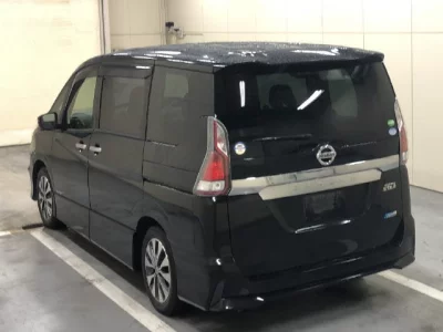 NISSAN SERENA