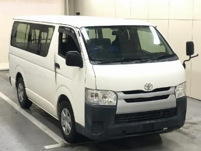 TOYOTA HIACE