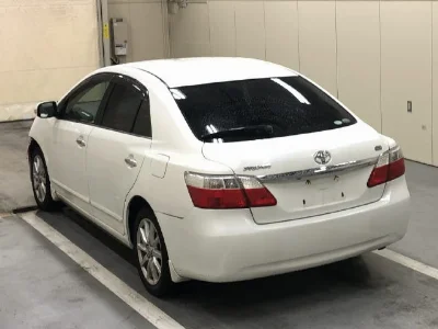 TOYOTA PREMIO