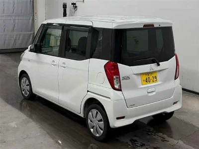 MITSUBISHI EK SPACE