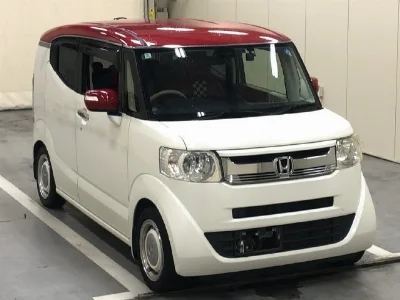HONDA N BOX SLASH