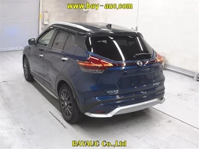 NISSAN KICKS