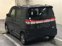 Цена авто Suzuki Solio с аукционов Японии, номер кузова MA15S, пробег 82 000, оценка 8