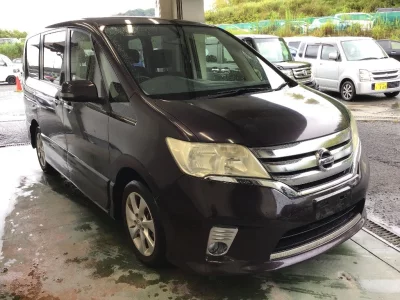 NISSAN SERENA