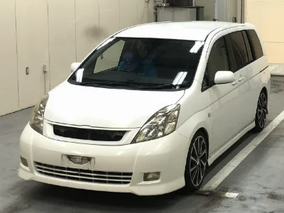 TOYOTA ISIS