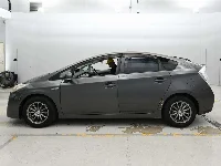 Цена авто Toyota Prius с аукционов Японии, номер кузова ZVW30, пробег 177 000, оценка 9