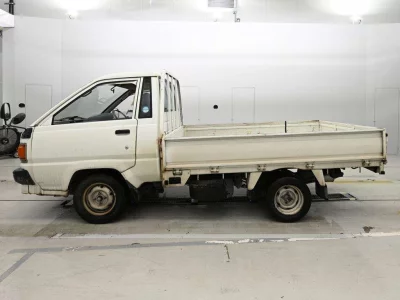 TOYOTA TOWN ACE TRUCK