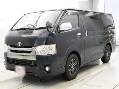 TOYOTA REGIUS VAN