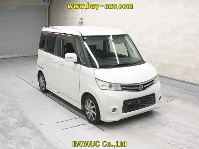 NISSAN ROOX