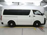 Цена авто Toyota HiAce Van с аукционов Японии, номер кузова TRH200V, пробег 107 000, оценка 2