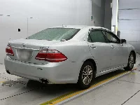 Цена авто Toyota Crown с аукционов Японии, номер кузова GRS200, пробег 169 000, оценка 2