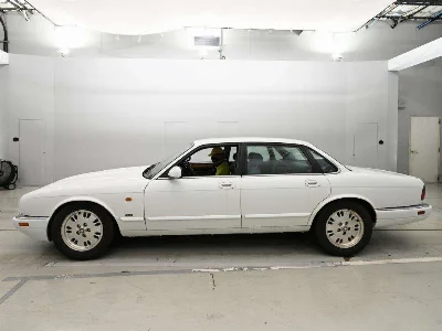 JAGUAR XJ6