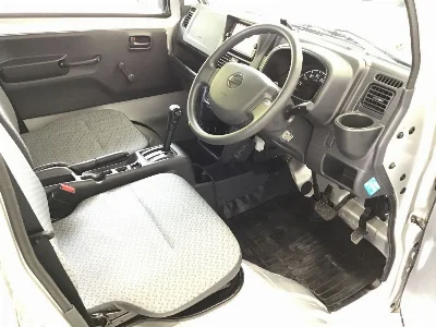 NISSAN CLIPPER TRUCK
