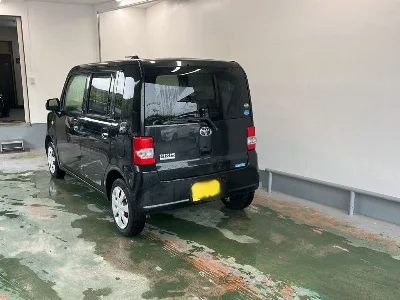 TOYOTA PIXIS SPACE