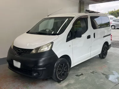 NISSAN NV200