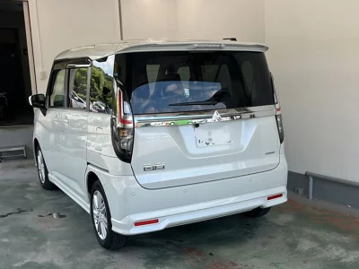 MITSUBISHI DELICA D2
