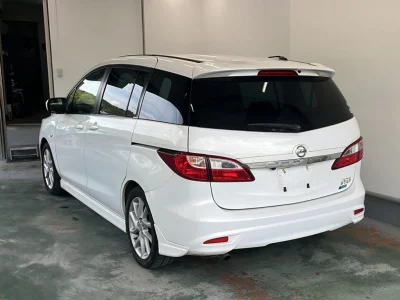 NISSAN LAFESTA