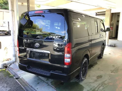 TOYOTA REGIUS VAN