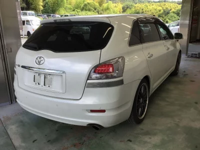 TOYOTA MARK X ZIO