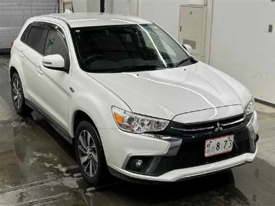 MITSUBISHI RVR