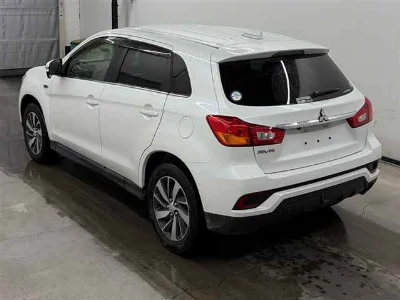 MITSUBISHI RVR