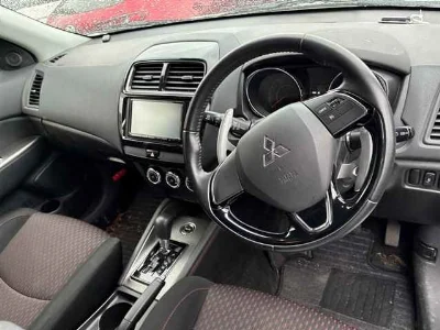 MITSUBISHI RVR