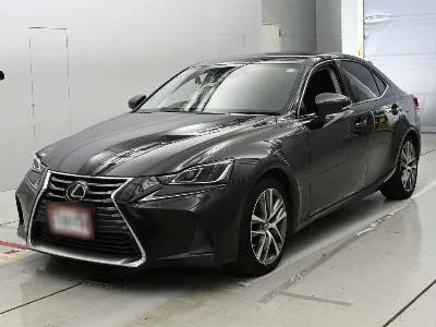 LEXUS IS
