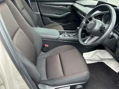 MAZDA MAZDA3 FASTBACK