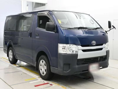 TOYOTA HIACE VAN