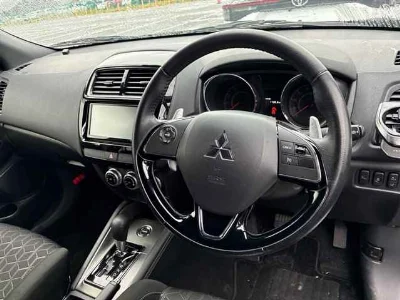 MITSUBISHI RVR