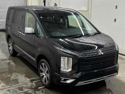 MITSUBISHI DELICA D5
