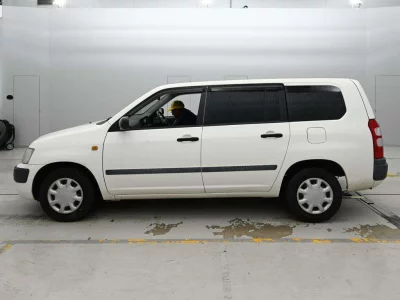 TOYOTA SUCCEED
