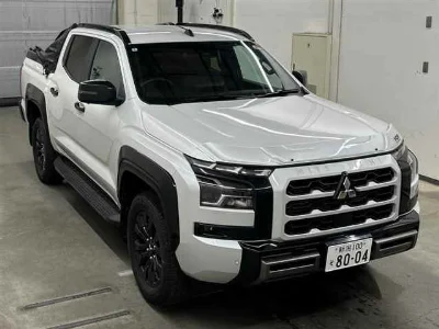 MITSUBISHI TRITON