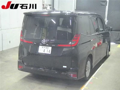 TOYOTA NOAH