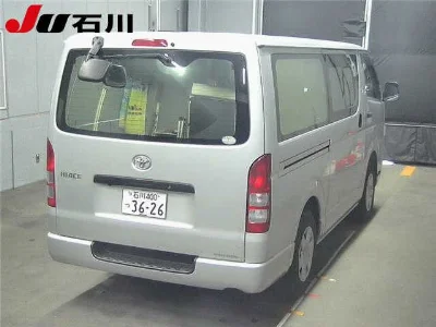 TOYOTA HIACE VAN