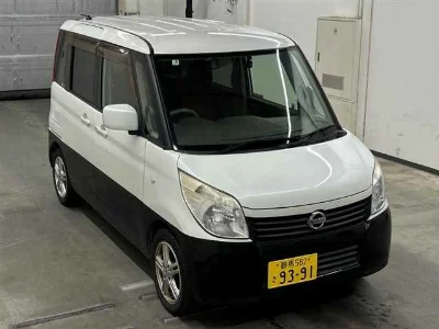 NISSAN ROOX