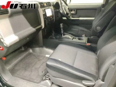 TOYOTA FJ CRUISER