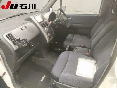 HONDA MOBILIO SPIKE