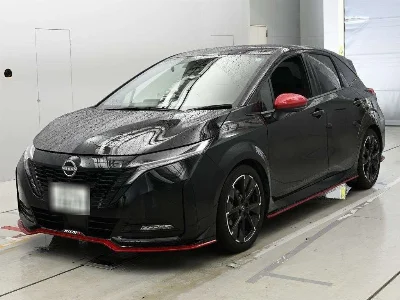 NISSAN AURA